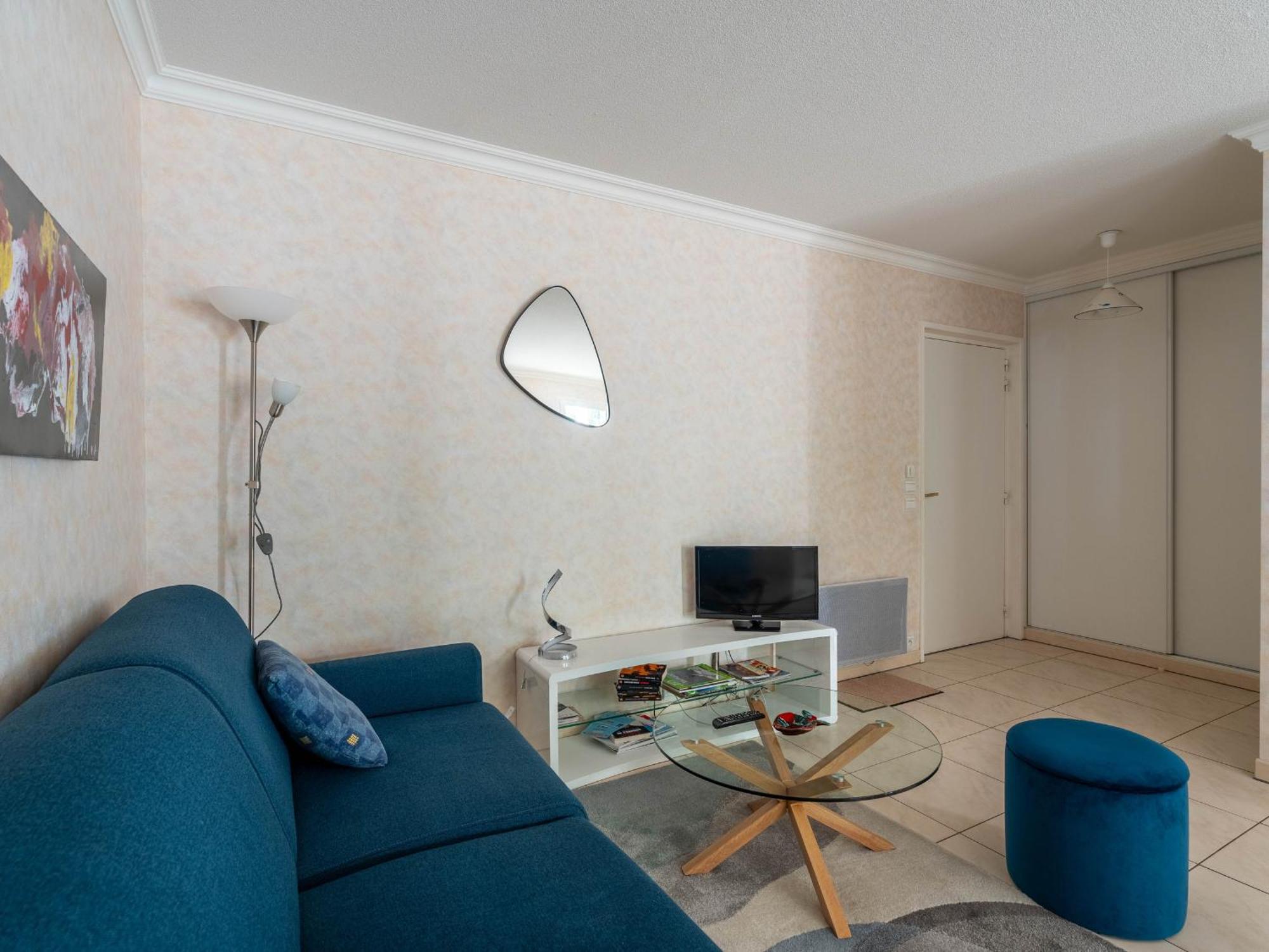 T3 Avec Terrasse, Parking, Proche Commerces Et Plages - Centre - Fr-1-319-15